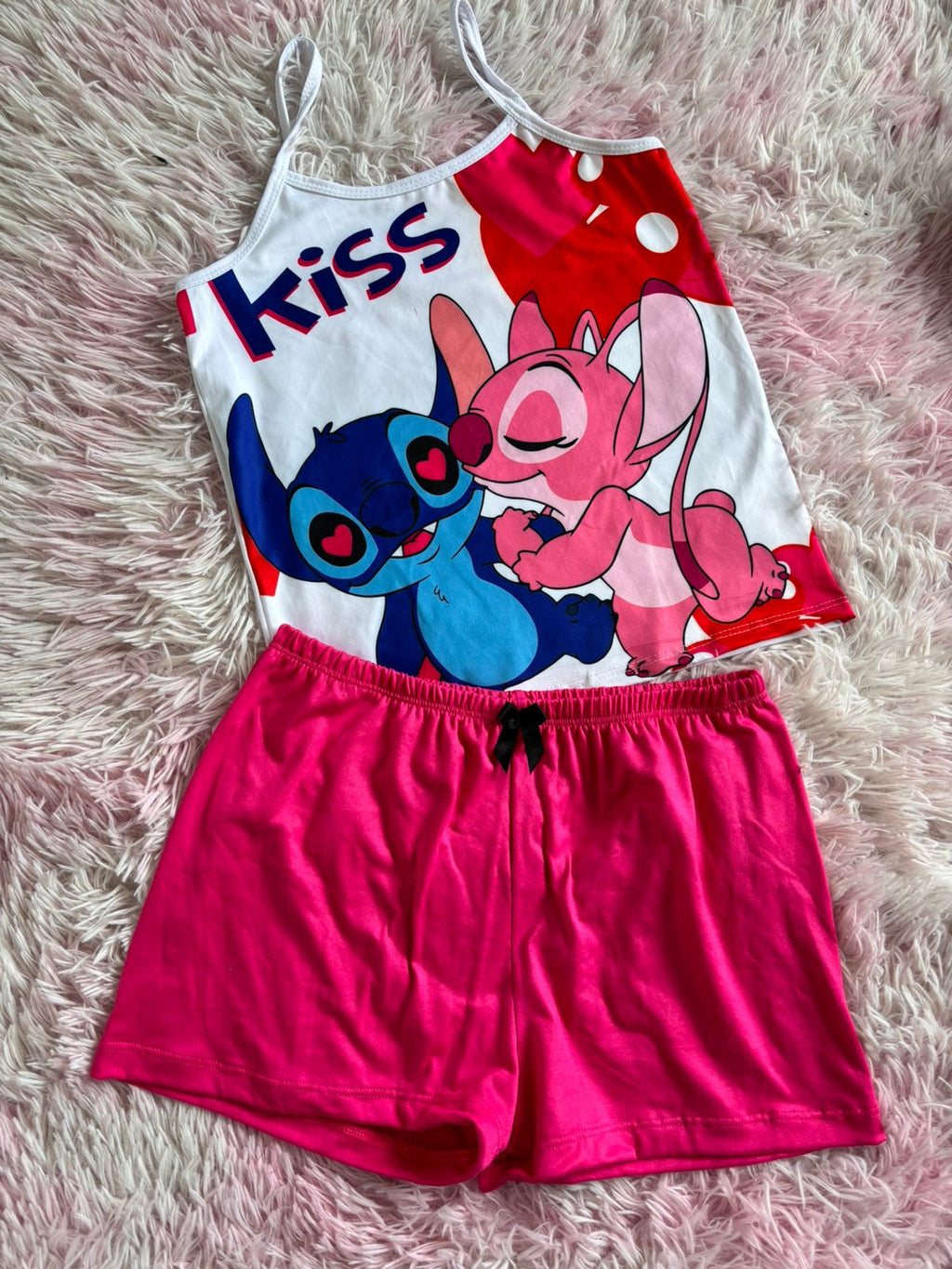 6 pijamas en piel de durazno.