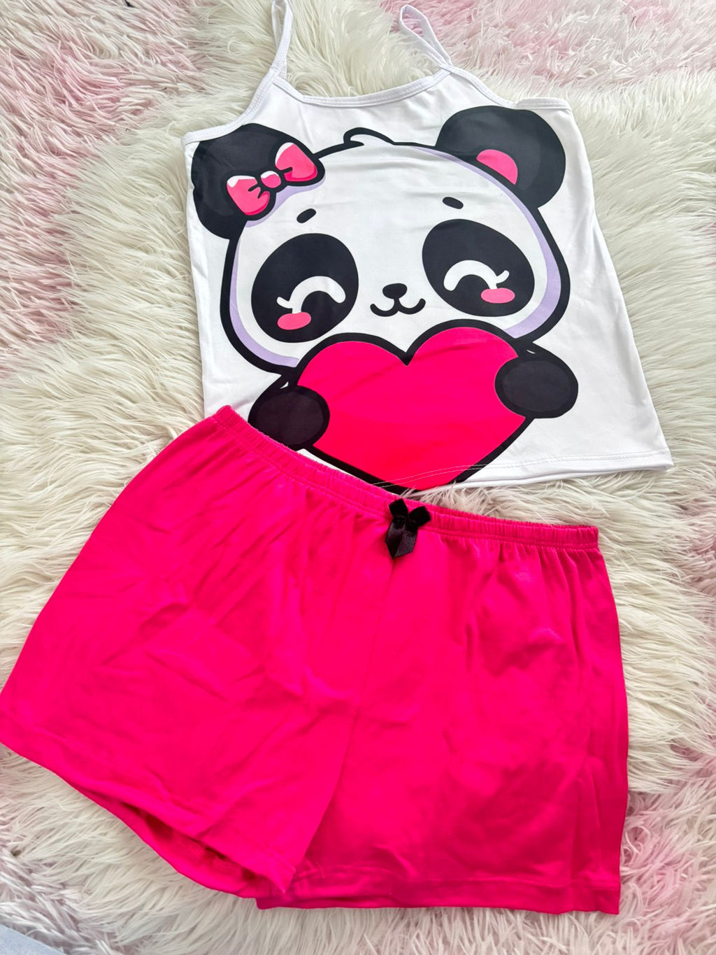 6 pijamas en piel de durazno.