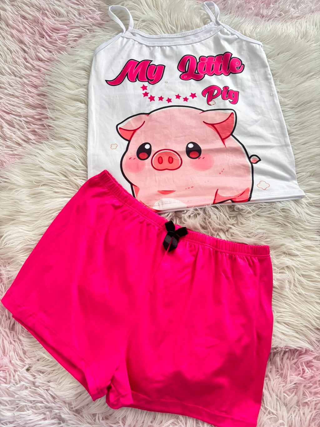 6 pijamas en piel de durazno.
