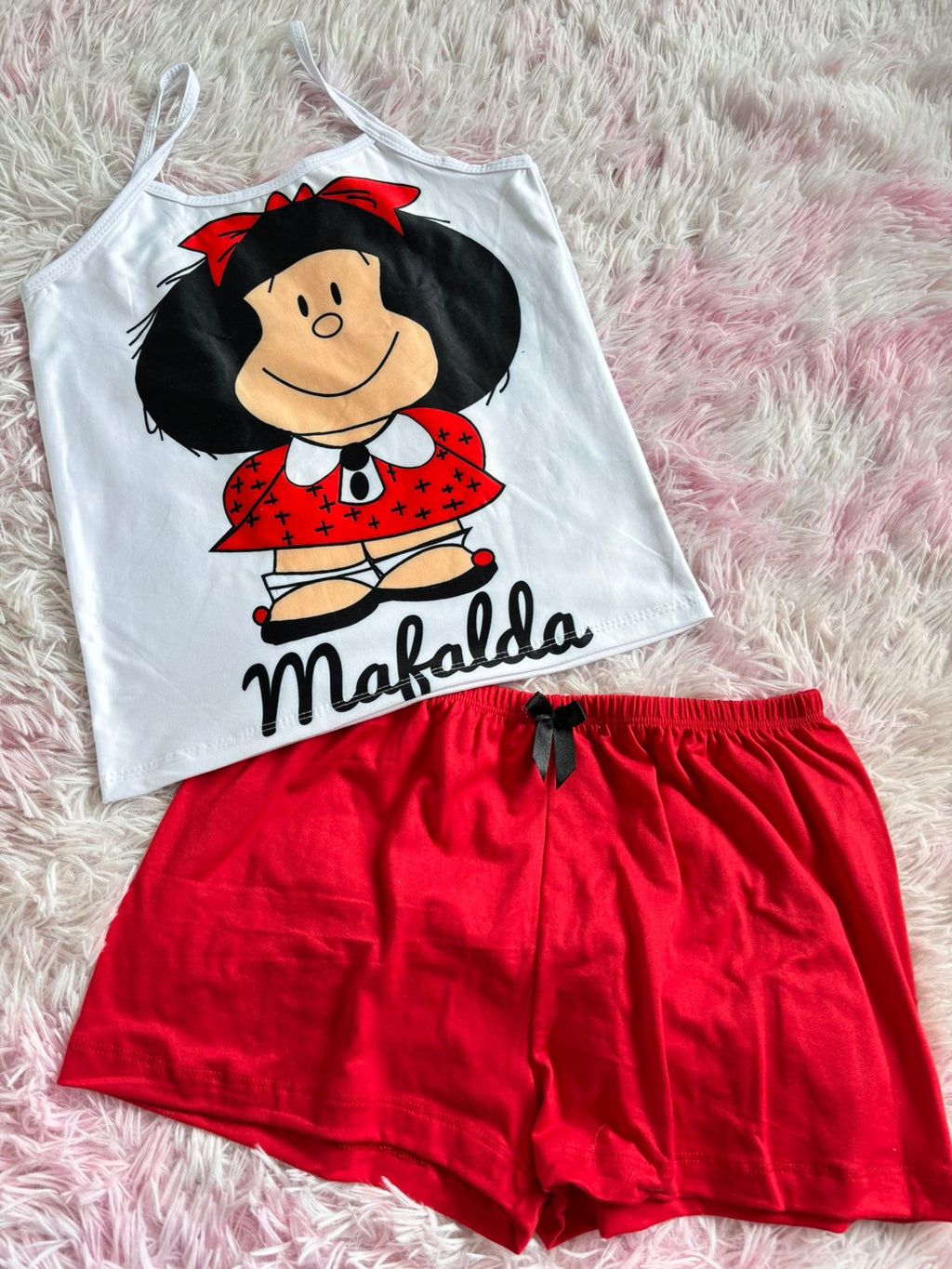 6 pijamas en piel de durazno.