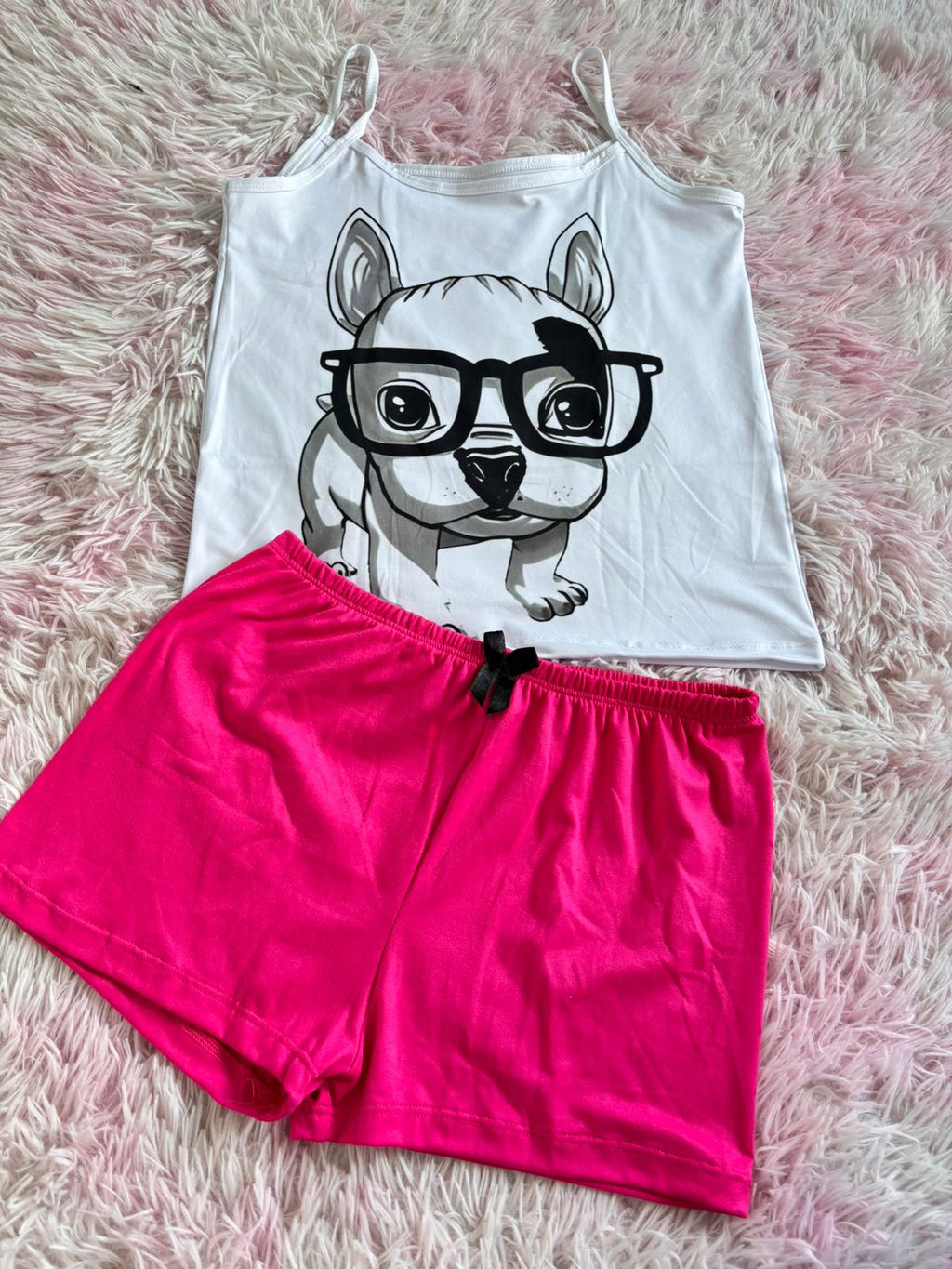 6 pijamas en piel de durazno.
